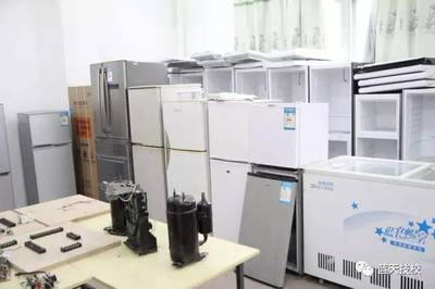廣州市藍(lán)天技工學(xué)校制冷設(shè)備運(yùn)用與維修中技班 打造安裝、維護(hù)與銷售一體化的專業(yè)人才